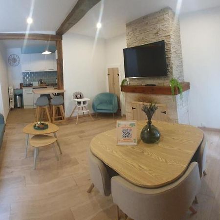 Maison De Rue: ออช ภายนอก รูปภาพ
